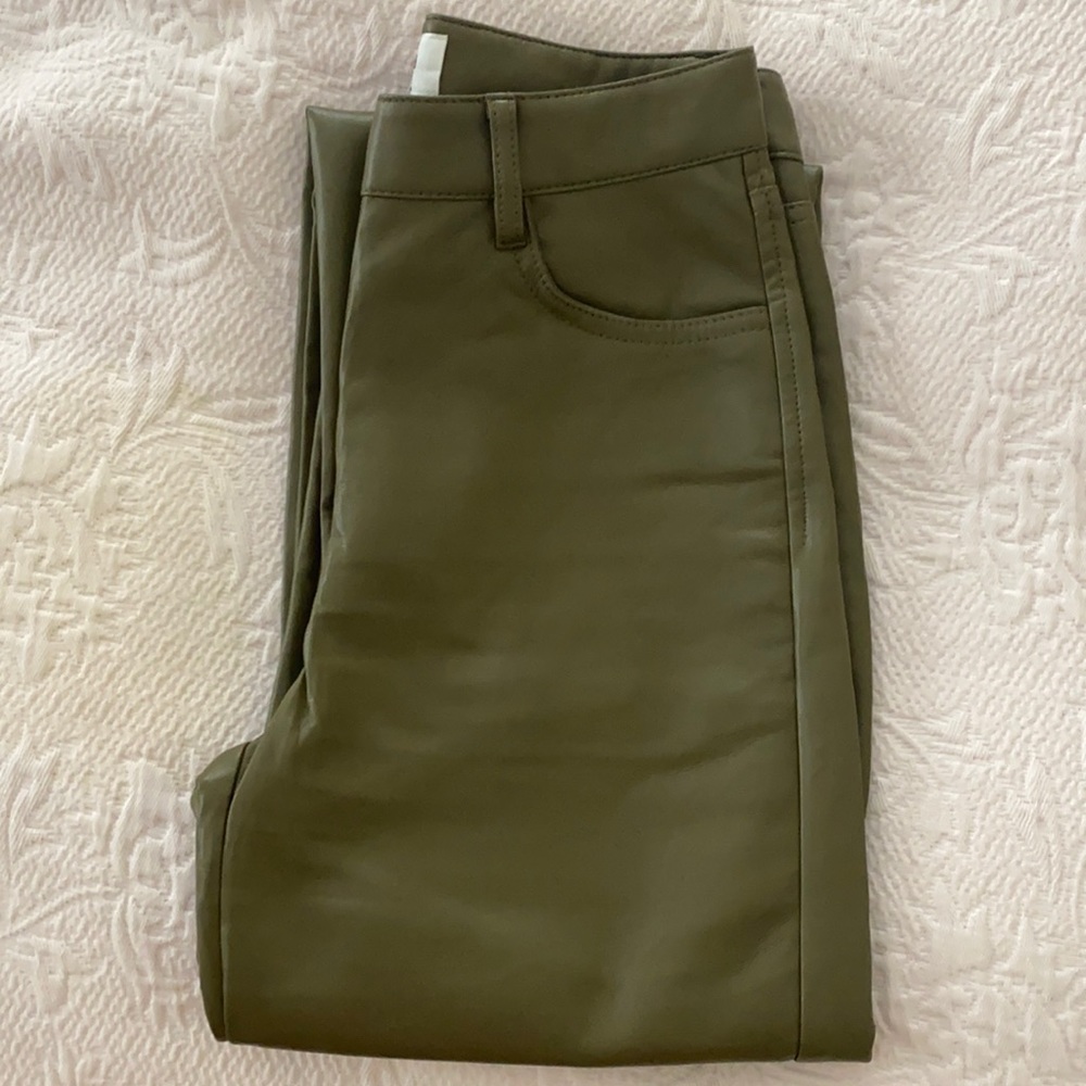 Aritzia Melina Pant in Olive Green, Size 00